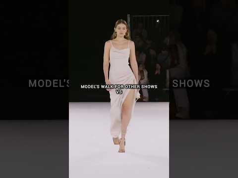 The Mugler walk ⚡ #fashion #runway #supermodel #kendalljenner #gigihadid