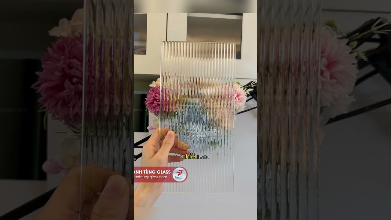 Kính đúc thủ công tại xưởng Thanh Tùng Glass