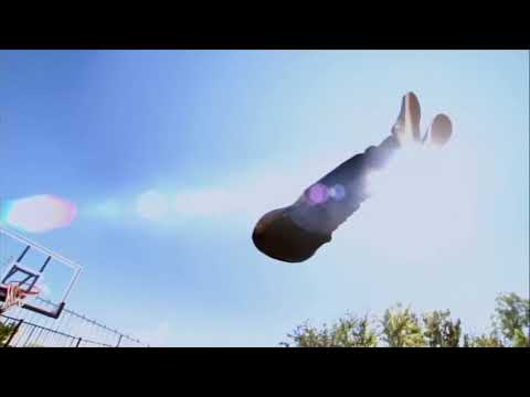 Criss Angel Levitates the Largest Person Ever - Shaq!