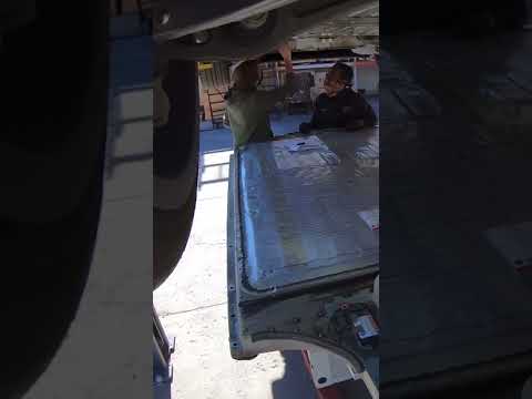How we Remove the Tesla Main Battery Pack