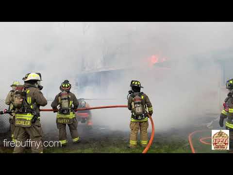 ‪Depew FD 2 Alarm Fire: 120 Norman Avenue
