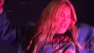 Hayley Kiyoko - Under The Blue/Take Me In (LIVE HD - Hamburg 11/04/2018)