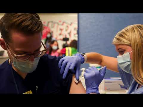 ウォールストリートは回復の期待感から上昇 (Wall Street rises on recovery hopes)