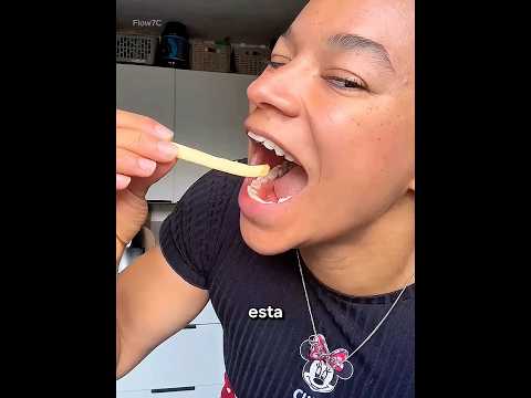 Ela Não Consegue Morder A Comida 😱 #Catsoftiktok #CatLovers #cat #cute #FunnyCats #catcartoon #fyp
