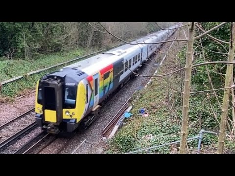 Class 444 | 444019 + 444002 | New Trainbow Livery | South Western Railway | Nr Aldershot | 31/03/23