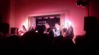 More Bully Wee Band with Phil Beer. Dee-diddly dee......