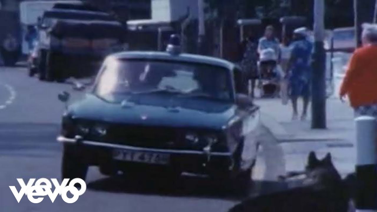 The Clash - (White Man) in Hammersmith Palais (Official Video) - YouTube