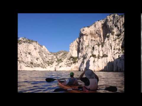 download lagu mp3 mp4 Location Kayak Cassis, download lagu Location Kayak Cassis gratis, unduh video klip Location Kayak Cassis