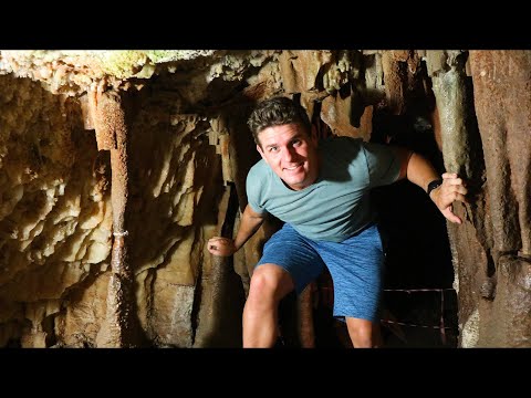 EXPLORING THE CANGO CAVES IN SOUTH AFRICA | 27-12-2019