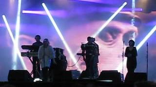 saint etienne you&#39;re in a bad way live@flow2012