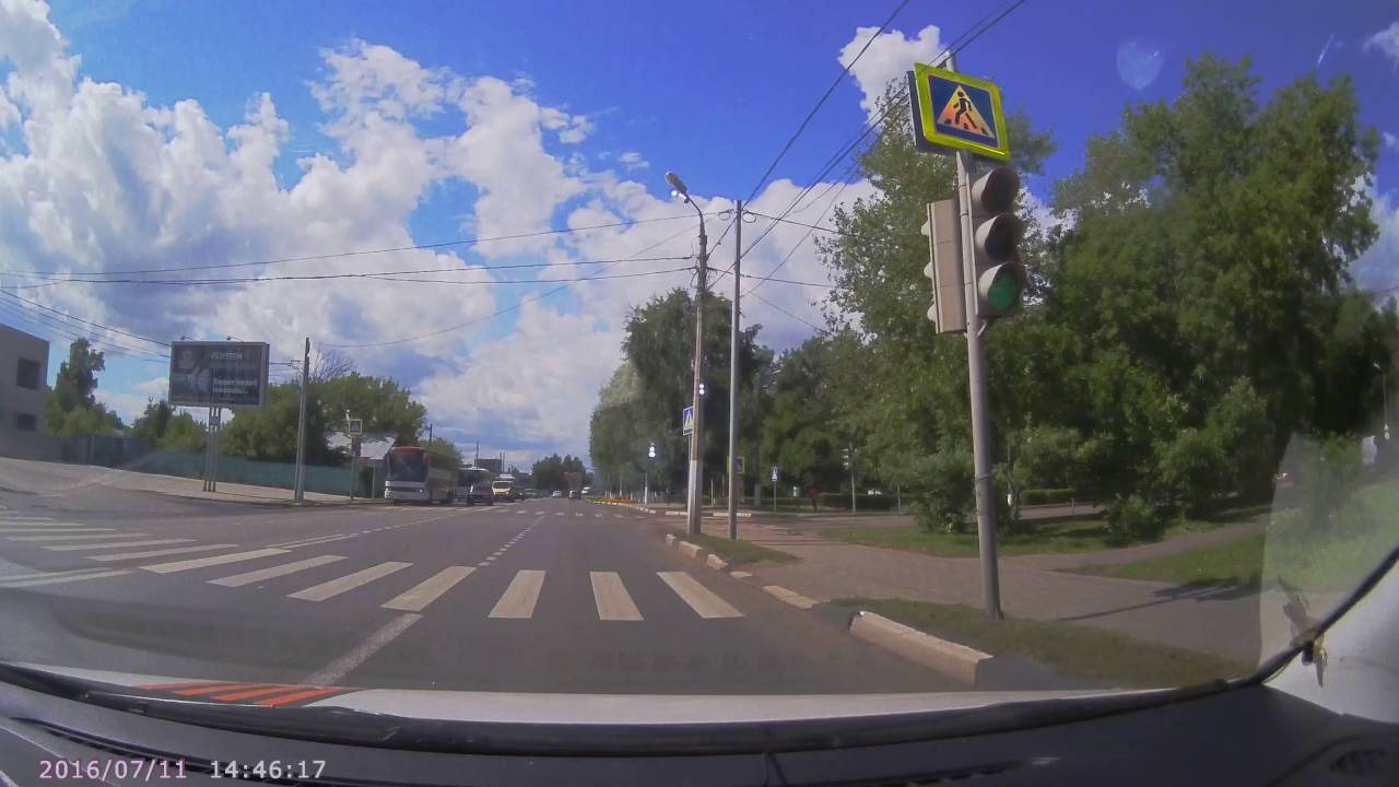В Коломне водитель "БМВ" насмерть сбил мотоциклиста