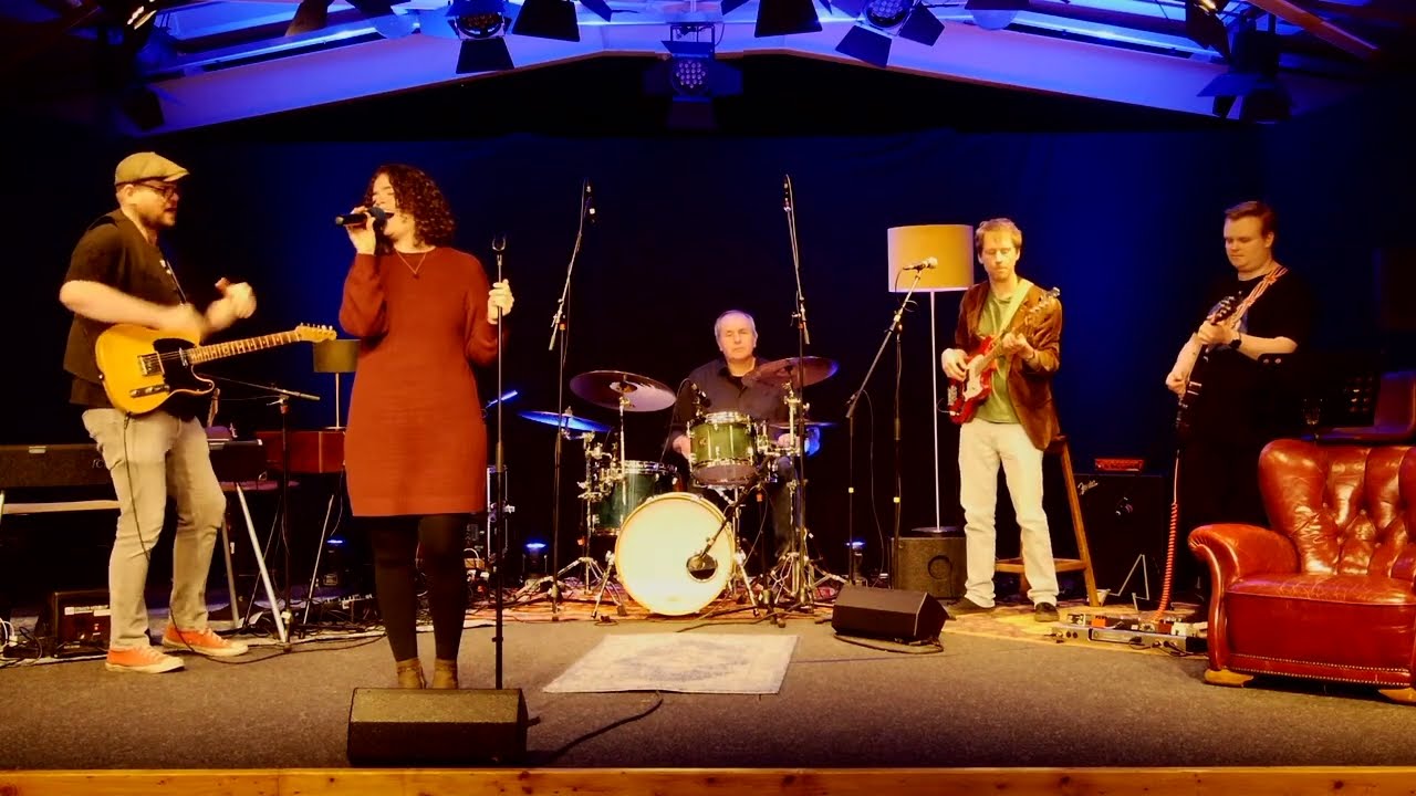 Video: The MusiX "Should I stay or should I go" thumbnail