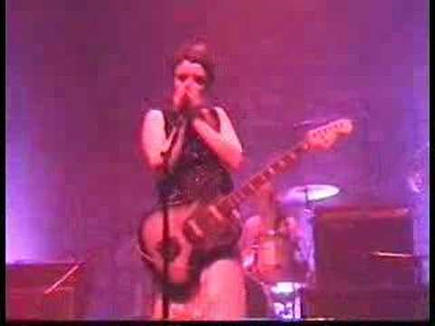 Carmen Consoli - Sentivo l'odore (live @ Parigi, 2001)