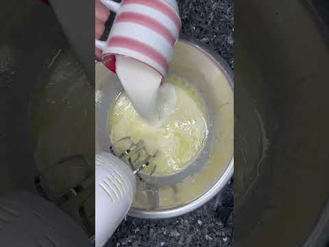 Cinnamon Apple Cake! #applecakerecipe #desert #foodies #foodlover #goodvibes