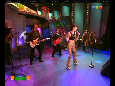 Natalia Oreiro "Tu veneno"- Sábado Bus