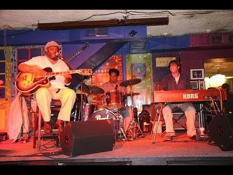 Melvin Sparks (R.I.P.), Eric Bolivar, Jerry Z @The Jewish Mother 8/21/2005 Sets 1 and 2