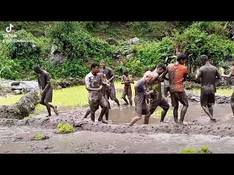 bajura ko Ropai..... .....@@@@@😁😁😁😁😁romailo.gardai ..........😁😁😍😍