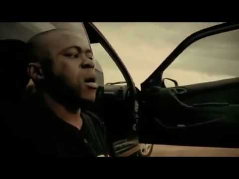 El tito Mc en la serie MALVIVIENDO TV