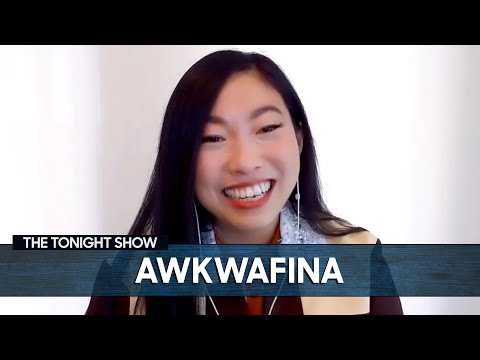 Awkwafina成為紐約市7號列車的官方代言人｜今夜秀 (Awkwafina Became the Official Voice of New York City’s 7 Train | The Tonight Show)