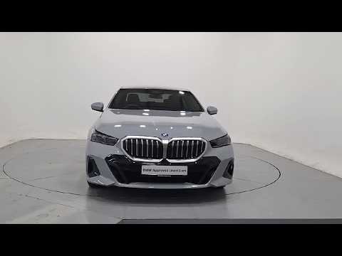 BMW 5-Series 530e - Image 2