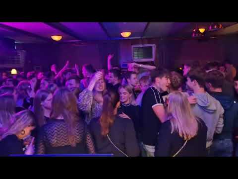 De pianoman VV Gomos