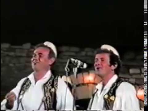 TV REAL Sazet e Leskovikut kendojne  Dhimitraq Joti Sotir Joti Ulu More Mal Te Dale Hena