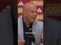 Wat moet de regel zijn bij het gooien van bekertjes?
