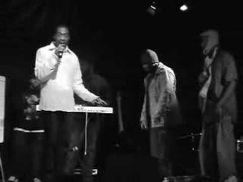 Zion Lion vs. koSYNE - Battle In The Box 2006