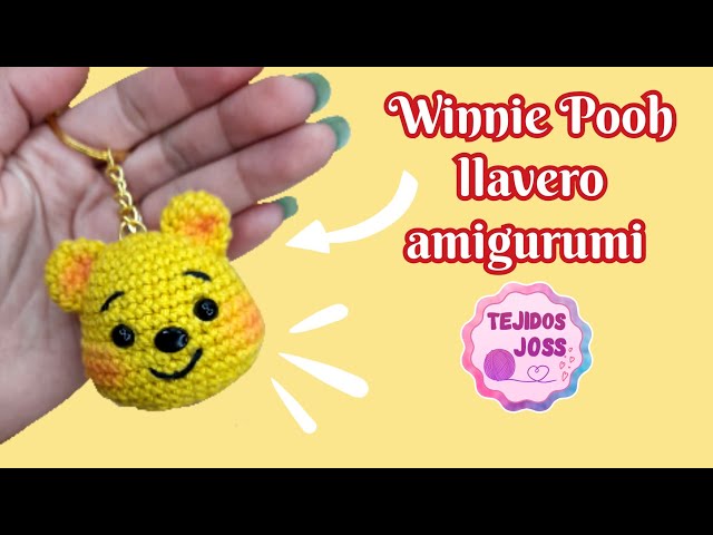 Vídeo relacionado con Disney Store Official, Winnie The Pooh, pequeño, Llavero con Peluche de Oso con corazón, 10 cm, Accesorio para Bolsos y Mochilas, a Partir de 3 años