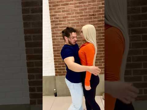 I’m a strong girl for my friends 💪🏻