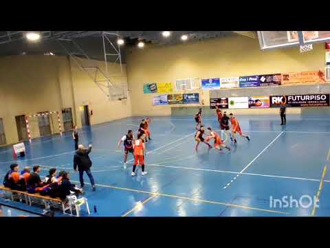 Cistella guanyadora sobre la botzina