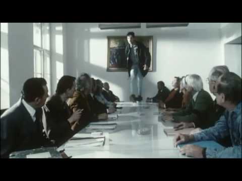 Kouř - ubití soškou