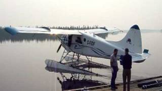 preview picture of video 'Laurie River Lodge Float Plane'