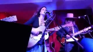 "Sing A Love Song"- Allison Pierce @ The Islington, London 20 Oct 2015.