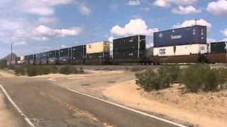 preview picture of video 'Union Pacific railroad - Cima Hill - July 4 2011'
