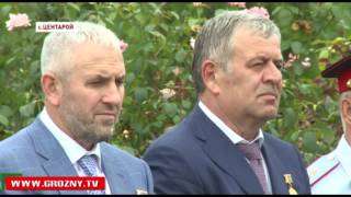 Глава ЧР и вице-премьер Правительства РФ отметили День знаний в Центароевской СШ №1