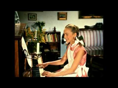 Far til Fire og onkel Sofus (1957) - Mie synger