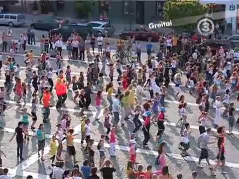 "Šok su manimi" flashmob Vilniuje