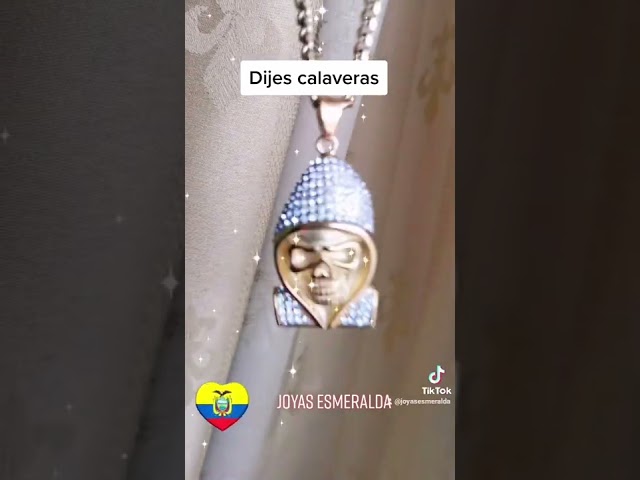 Vídeo relacionado con Collar medallón pirata con calavera - Caribe - Color plata - diámetro 3,5 cm cadena 55 cm metal, XL, Metal, No es una piedra preciosa