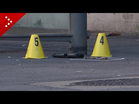 Milano, uomo spara contro polizia dopo aver rubato arma. Agenti rispondono al fuoco e lo feriscono