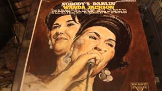 WANDA JACKSON - LOVIN&#39; COUNTRY STYLE - NOBODY&#39;S DARLIN&#39; - VOCALION LP RECORD