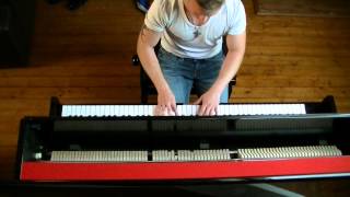 preview picture of video 'Yiruma - River Flows In You (Piano avec David Montvoisin)'