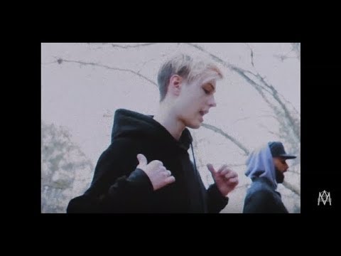 Eladio Carrion ft. Seven Kayne - Hace Tiempo (LETRA)