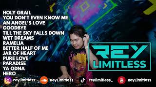 Download lagu Breakbeat Golden Crown VVIP Room Tyara mp3