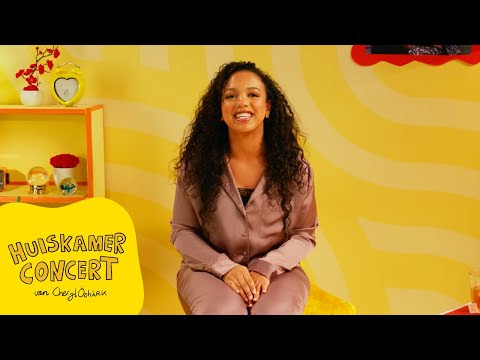 Cheryl Öztürk zingt 'In de Maneschijn' & 'Slaap Kindje Slaap'  💤 | Lil Ones Liedjes