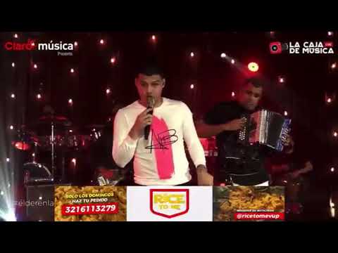 Compadre Chemo mosaico Elder Dayan Díaz y R8