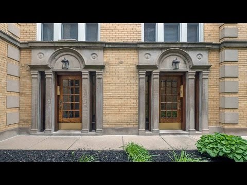 Video – tour a studio and one-bedroom in a vintage Lakeview walkup