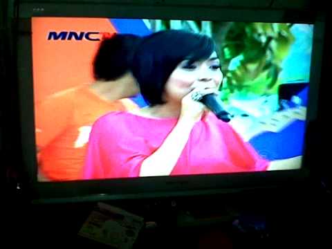 Lia gentara feat julia perez-abg tua