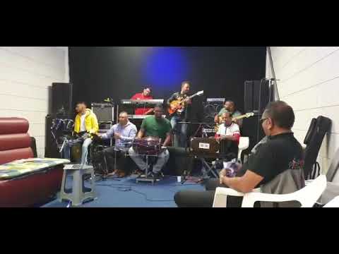 Rodj Dekhi la toke Sapanwa Me |BGG Meera | Live | Roy Ramadhin & Shailendra Chotoe |