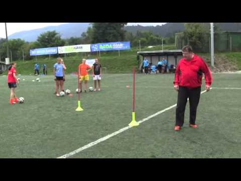 nzs.si: Festivalni dan ženskega nogometa (17.09.2014)